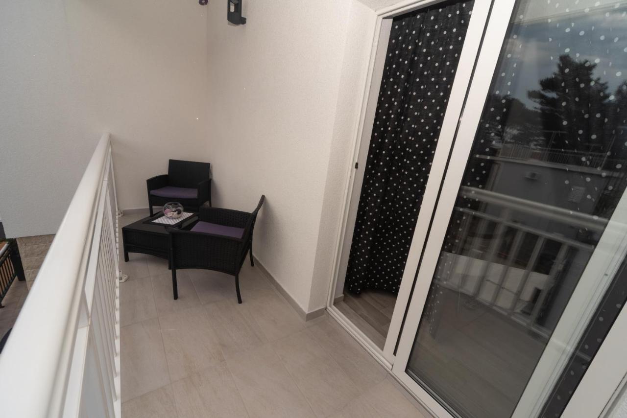 Apartment Antonio Baška Voda Exteriör bild